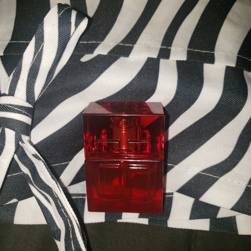 Women's Perfume (RED DOOR) by Elizabeth Arden - Picture 9 of 9